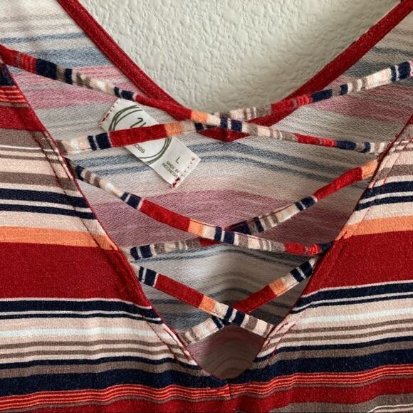 Maurices 24/7 Striped Retro Vibe Strappy Front Top Large - Picture 3 of 9